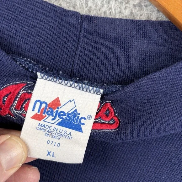 Vintage Cleveland Indians Shirt Men's XL Navy Blue Turtleneck Majestic USA Made - Picture 3 of 7